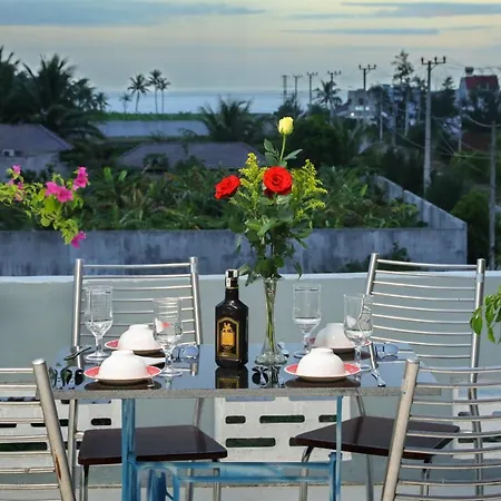 Hoi An Sea Sunset Villa & Bar